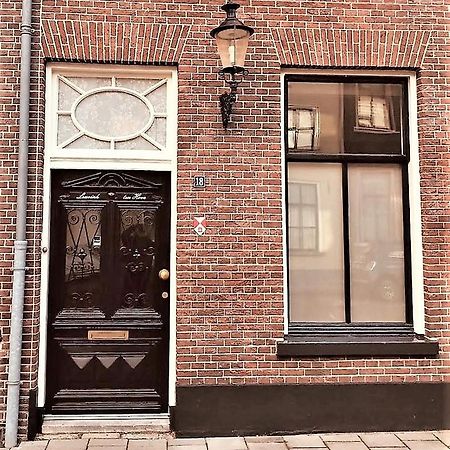 De Buurvrouw Nr.18 Bed & Breakfast Doesburg Bagian luar foto
